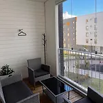 Apartment Stylish, 450 M Walk To The Estonian Ferry, Free Parking And Balcony