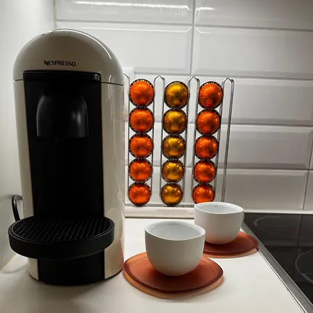 Stylish, 450 M Walk To The Estonian Ferry, Free Parking And Balcony شقة
