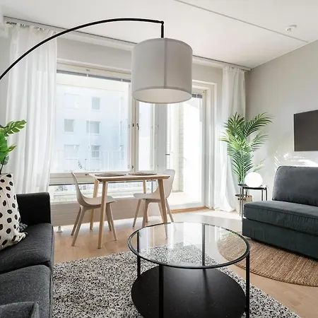 Stylish, 450 M Walk To The Estonian Ferry, Free Parking And Balcony Διαμέρισμα Ελσίνκι