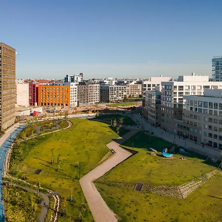 Apartmán Stylish, 450 M Walk To The Estonian Ferry, Free Parking And Balcony *