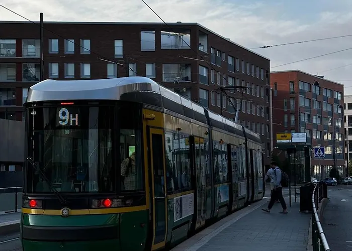 Stylish, 450 M Walk To The Estonian Ferry, Free Parking And Balcony