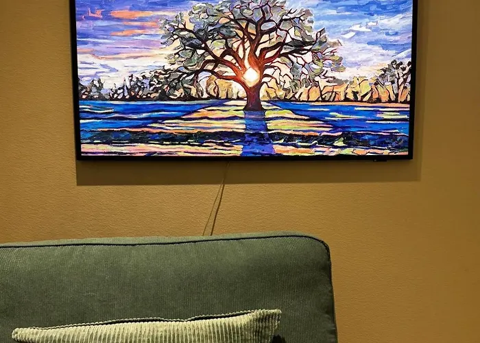 Stylish, 450 M Walk To The Estonian Ferry, Free Parking And Balcony *