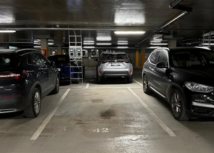 Stylish, 450 M Walk To The Estonian Ferry, Free Parking And Balcony Хельсинки