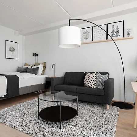 Stylish, 450 M Walk To The Estonian Ferry, Free Parking And Balcony *
